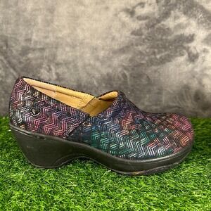 Nurse Mates Bryar Clogs Womens 8 M Multicolor Leather Shoes Slip On Comfort Work